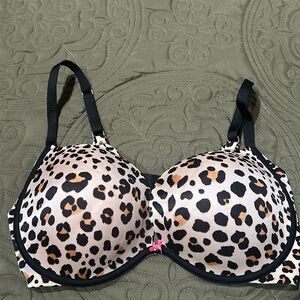 Victoria’s Secret push-up bra